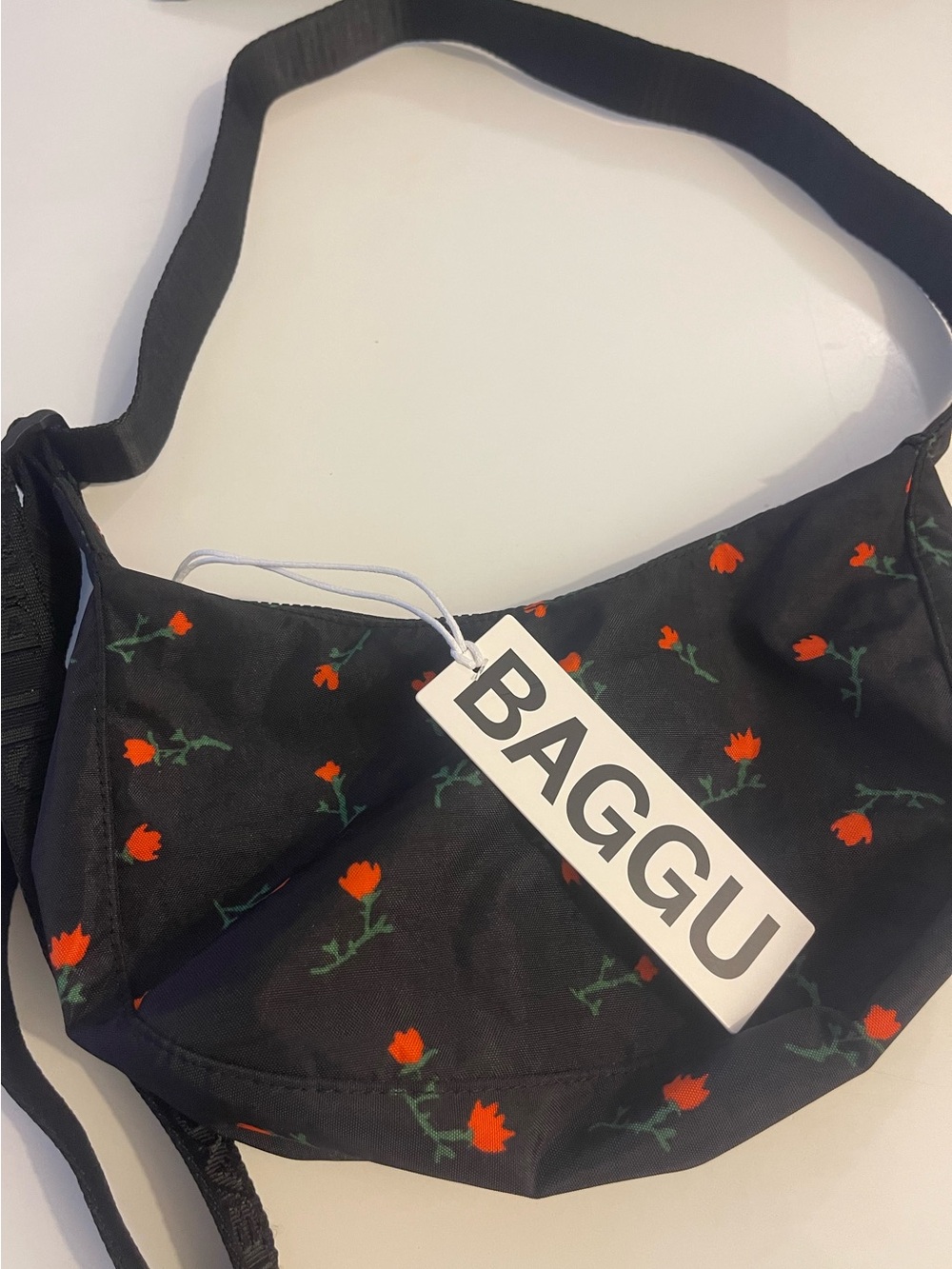 BAGGU Black Floral Small Crescent Bag